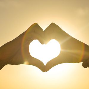 偷拍美女尿尿拉屎黄片
