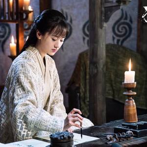 偷拍美女尿尿拉屎黄片
